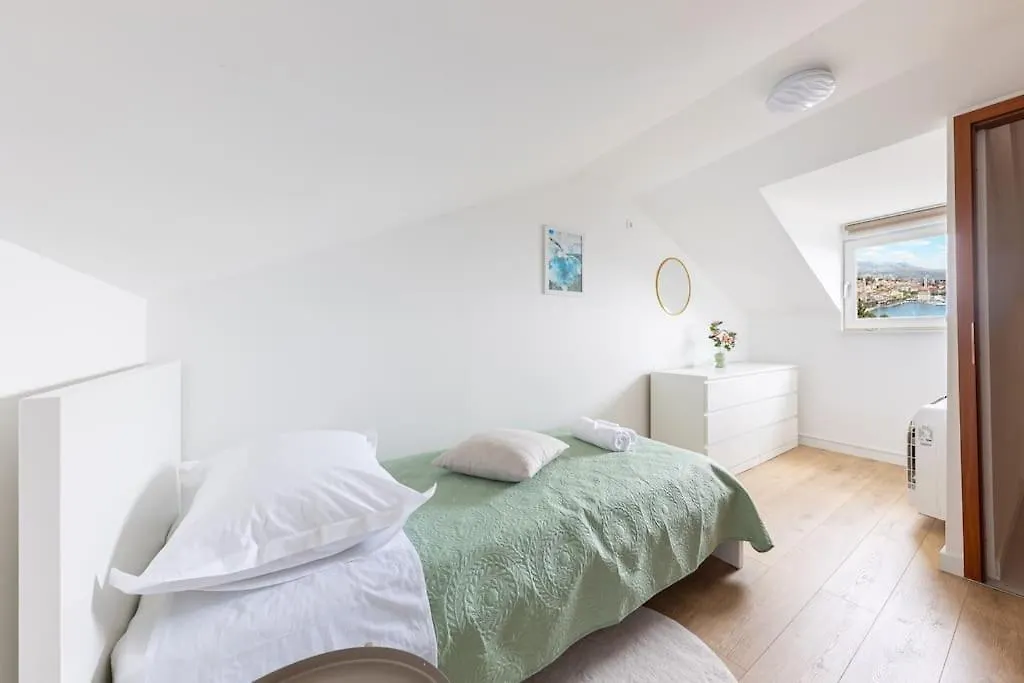 Apartment Chiba Split